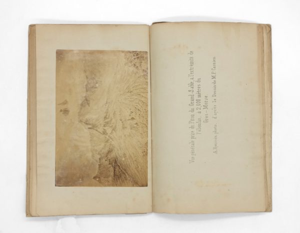 <span class="artist-name-product">JACOB DE CORDEMOY Eugène</span> Rapport de la Commission chargée d'étudier la catastrophe du Grand-Sable, à Salazie. - Image 3