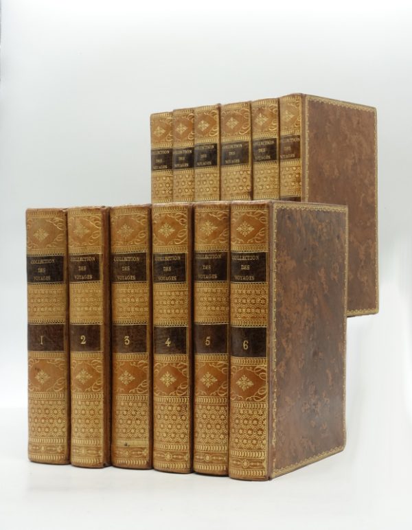 <span class="artist-name-product">BANCAREL François</span> Collection abrégée des voyages anciens et modernes autour du monde. Avec des extraits des autres voyageurs les plus célèbres et les plus récents, contenant des détails exacts sur les mœurs, les usages et les productions les plus remarquables des différents peuples de la terre. - Image 2